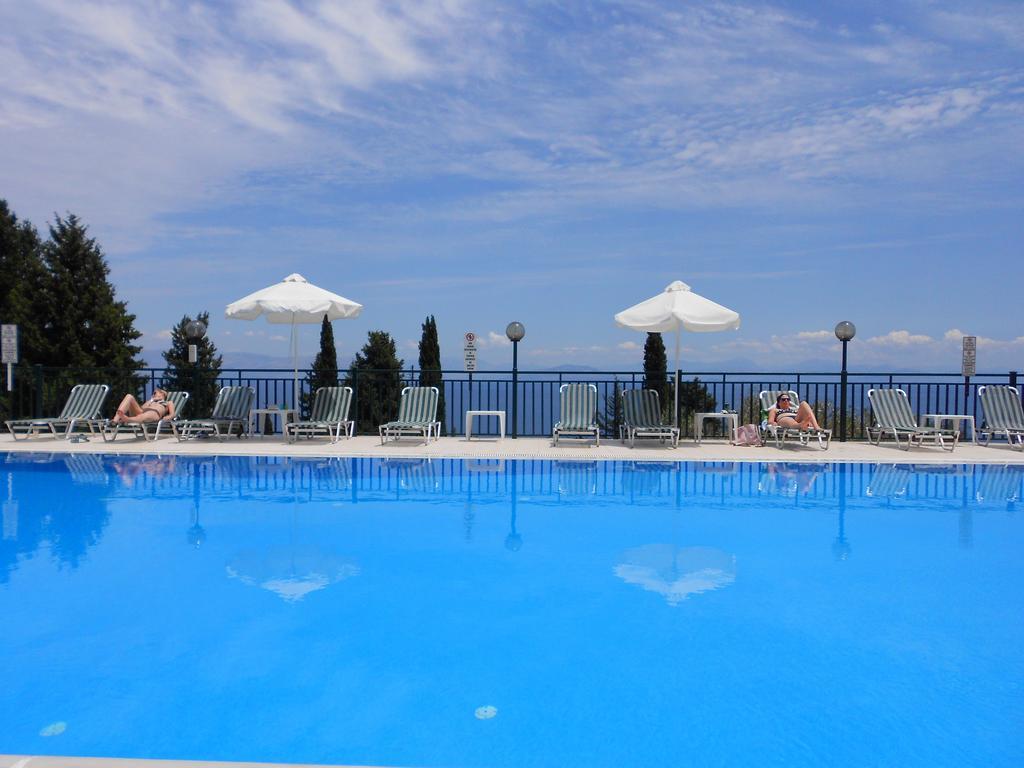 Aparthotel Rising Sun & Benitses (Corfu)