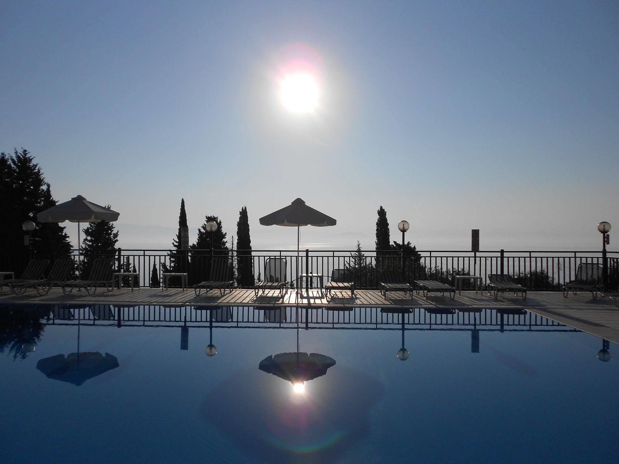 Rising Sun & Aparthotel 2*